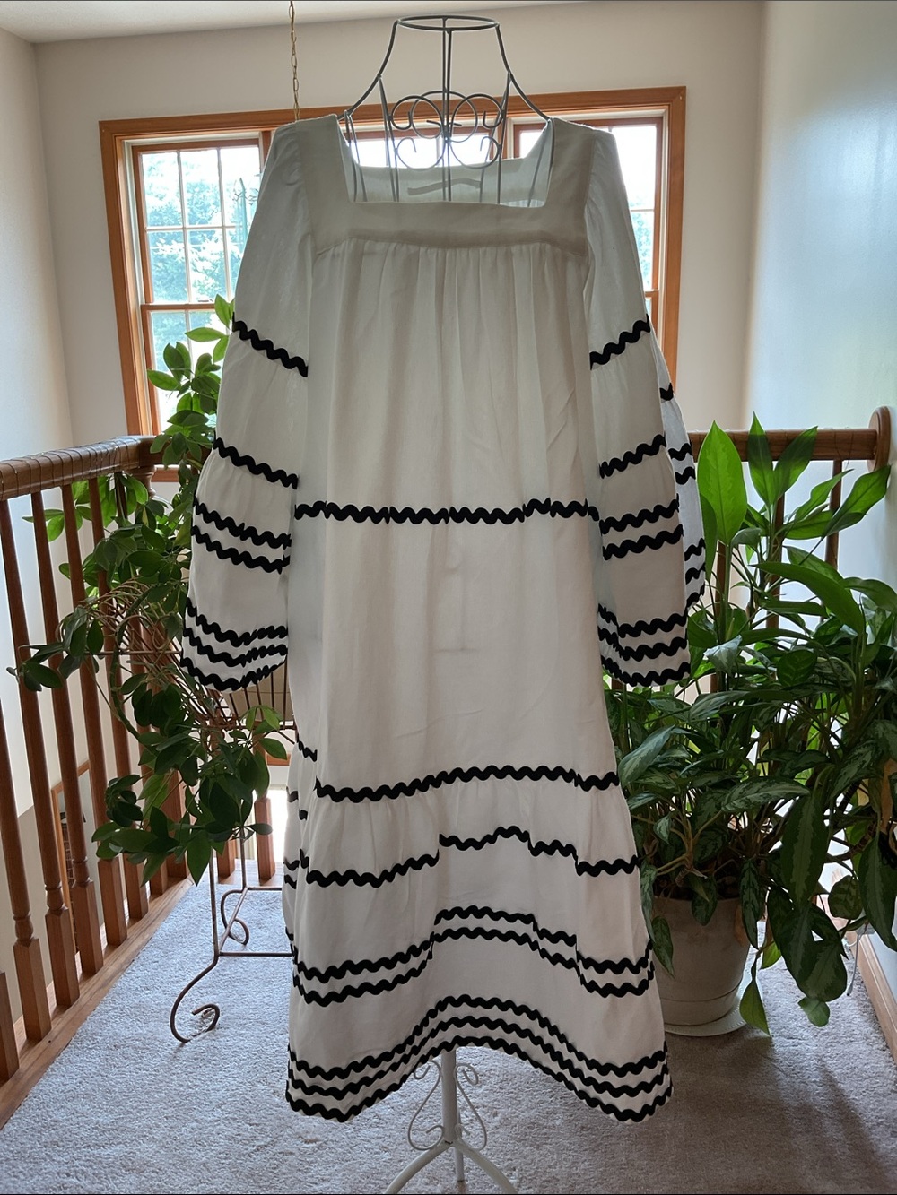 Lisa Marie Fernandez White Dress with Black Trim Size Small NWT